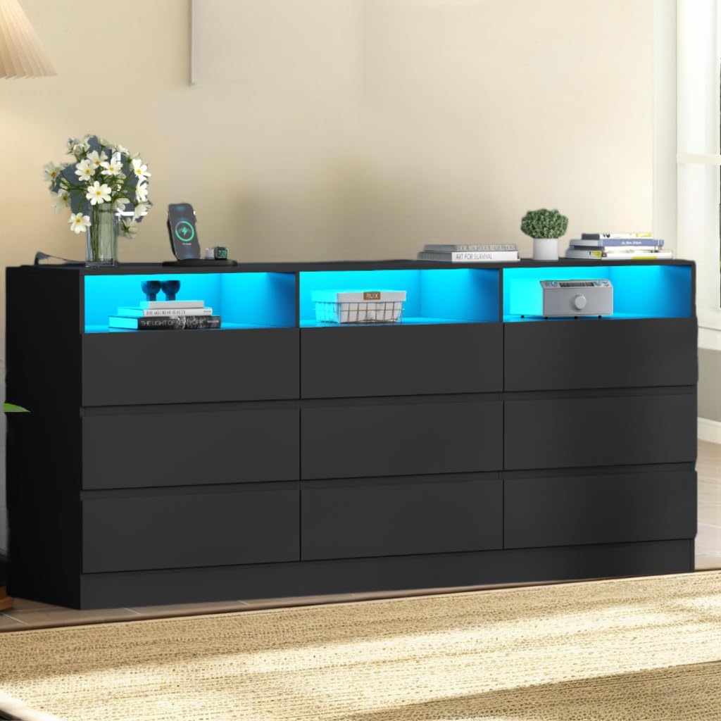 9 Drawer Dresser with Power Outlet D18734