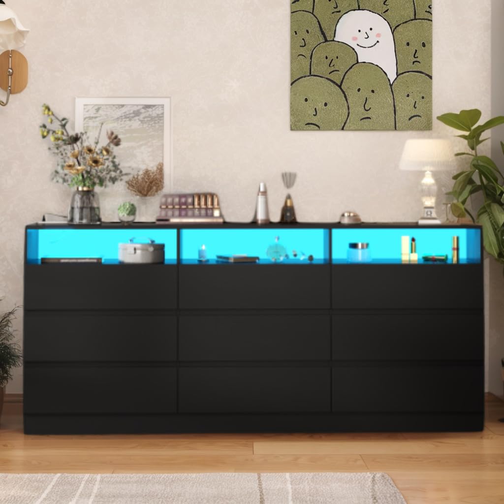 9 Drawer Dresser with Power Outlet D18734